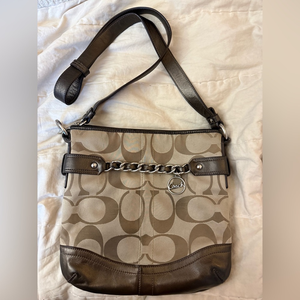 Vintage Coach Signature Crossbody Shoulder Bag in Khaki/Brown - Picture 10 of 11